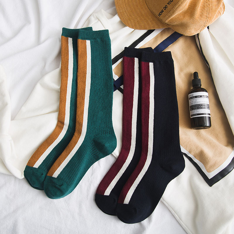 >Women’s stretch and soft stripe crew socks
