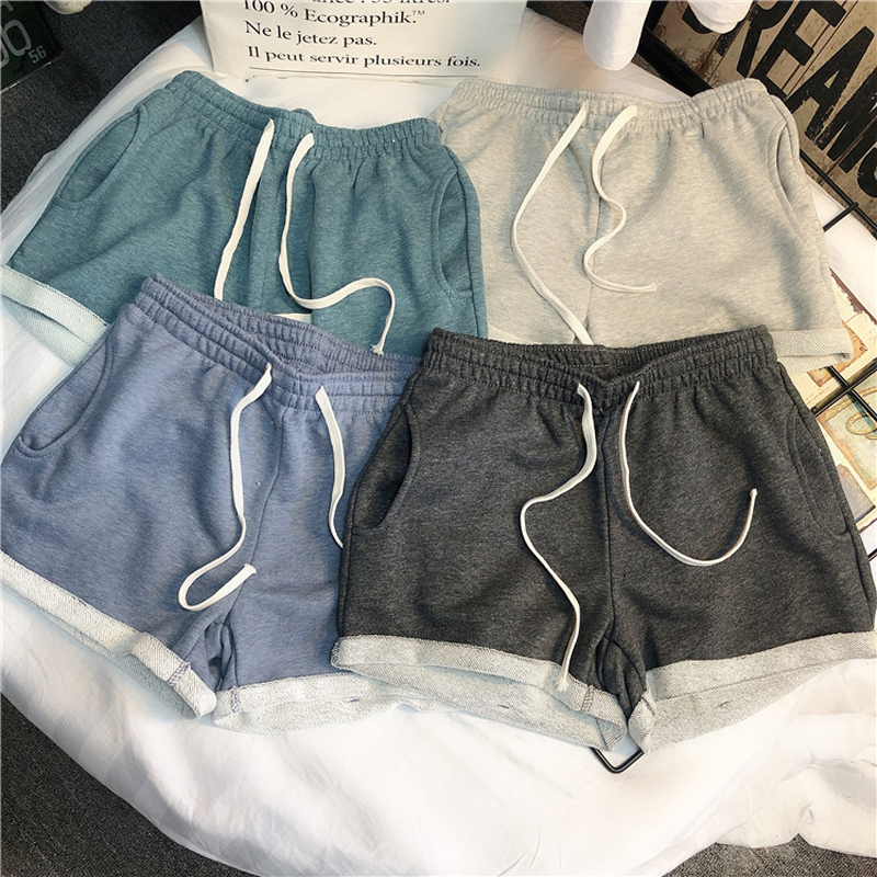 >Women folded hem summer short with drawstring